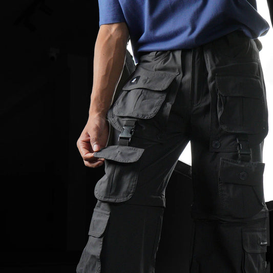 BLACK RIPSTOP CARGOS